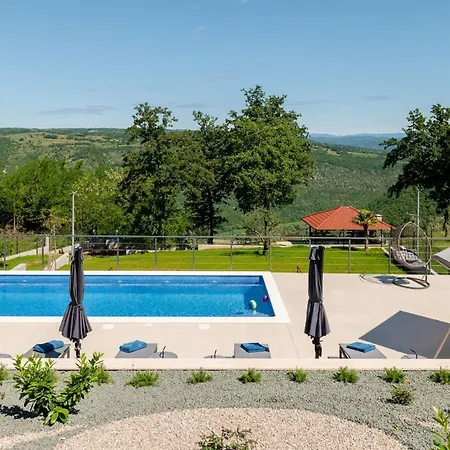 Luxury Callista Near Labin With Kids Playground, Fitness And Heated Pool Villa *