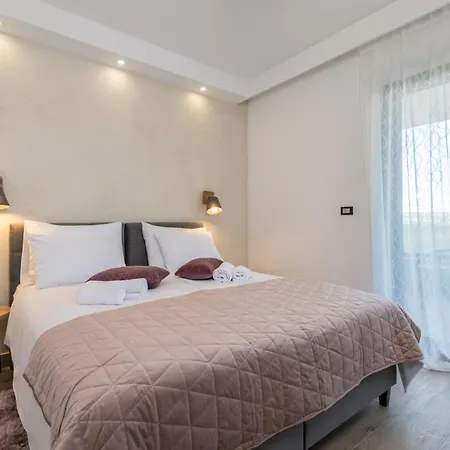 Callista Near Labin For 10 Persons With Kids Playground, Fitness And Heated Pool Vila Ruzici (Sveta Nedelja)