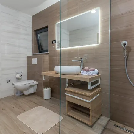 Callista Near Labin For 10 Persons With Kids Playground, Fitness And Heated Pool * Ruzici (Sveta Nedelja)