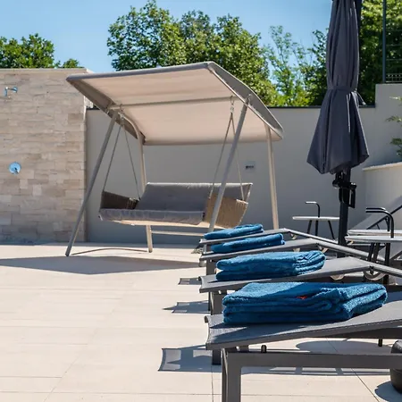 Vila Callista Near Labin For 10 Persons With Kids Playground, Fitness And Heated Pool