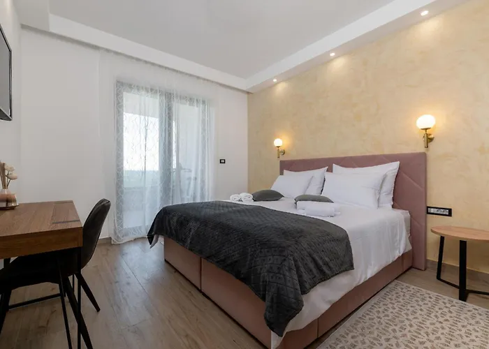Callista Near Labin For 10 Persons With Kids Playground, Fitness And Heated Pool