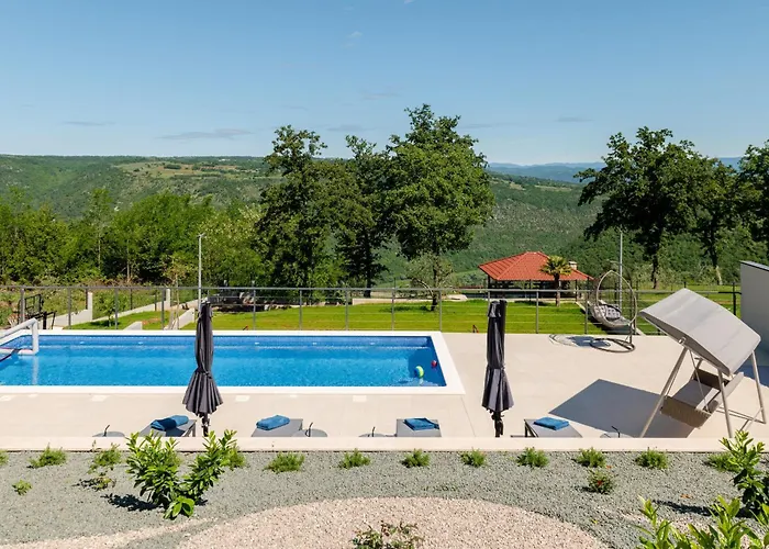 Callista Near Labin For 10 Persons With Kids Playground, Fitness And Heated Pool Villa *